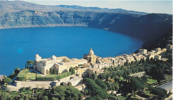 Lago di Castel Gandolfo (Castelli romani) Lago di Castel Gandolfo (Castelli romani)